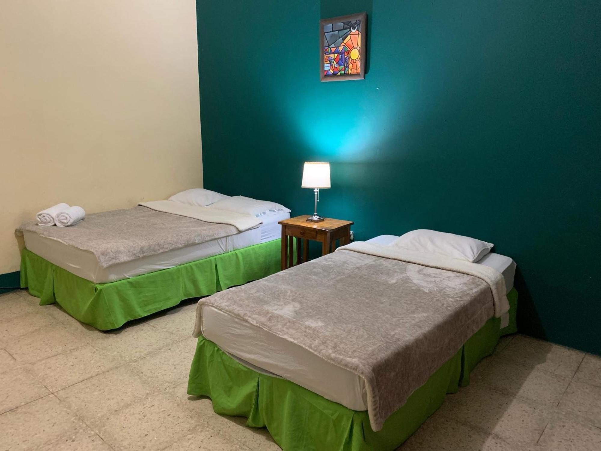 Hostal Fachente León 外观 照片